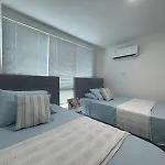 Cerca Hotel Americas Y Hotel Radisson Cartagena Zona Morros A 3 Minutos Del Centro De Convenciones De Las Americas